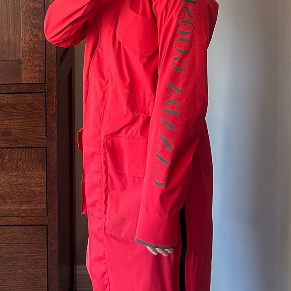 Canada Goose Rain jacket - Picture 4 of 7